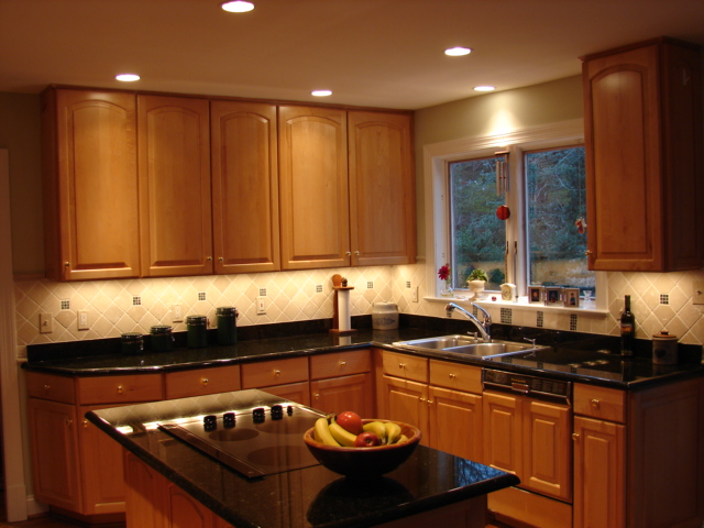 kitchen with recessed lighting and under counter lighting